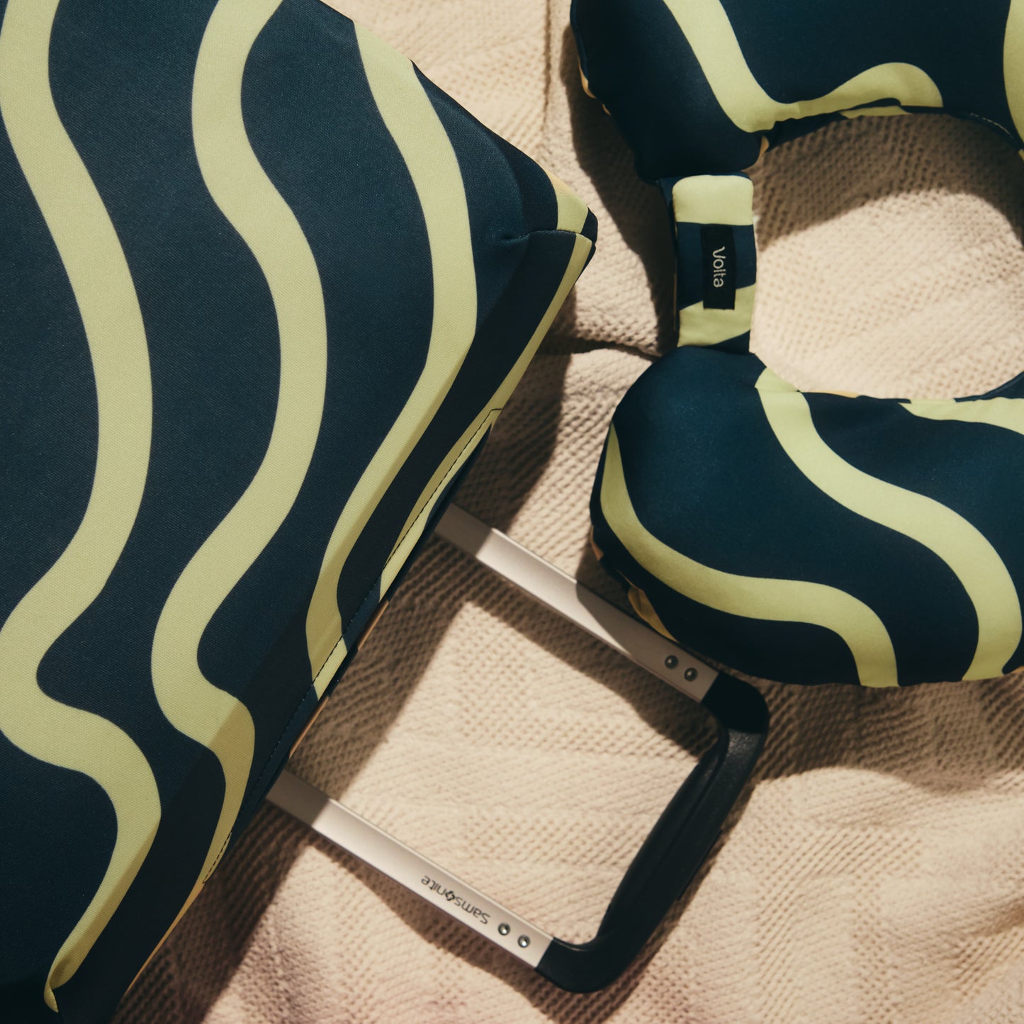 Volta Travel Kit: Luggage Cover + Stuffable Neck Pillow